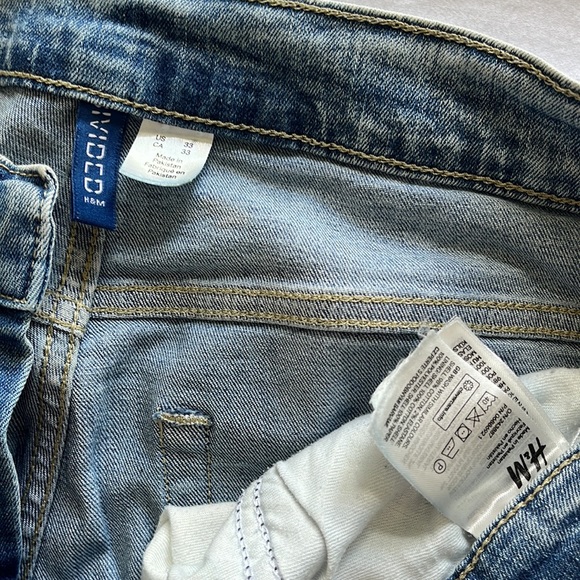 Ripped H&M jeans - Picture 3 of 3